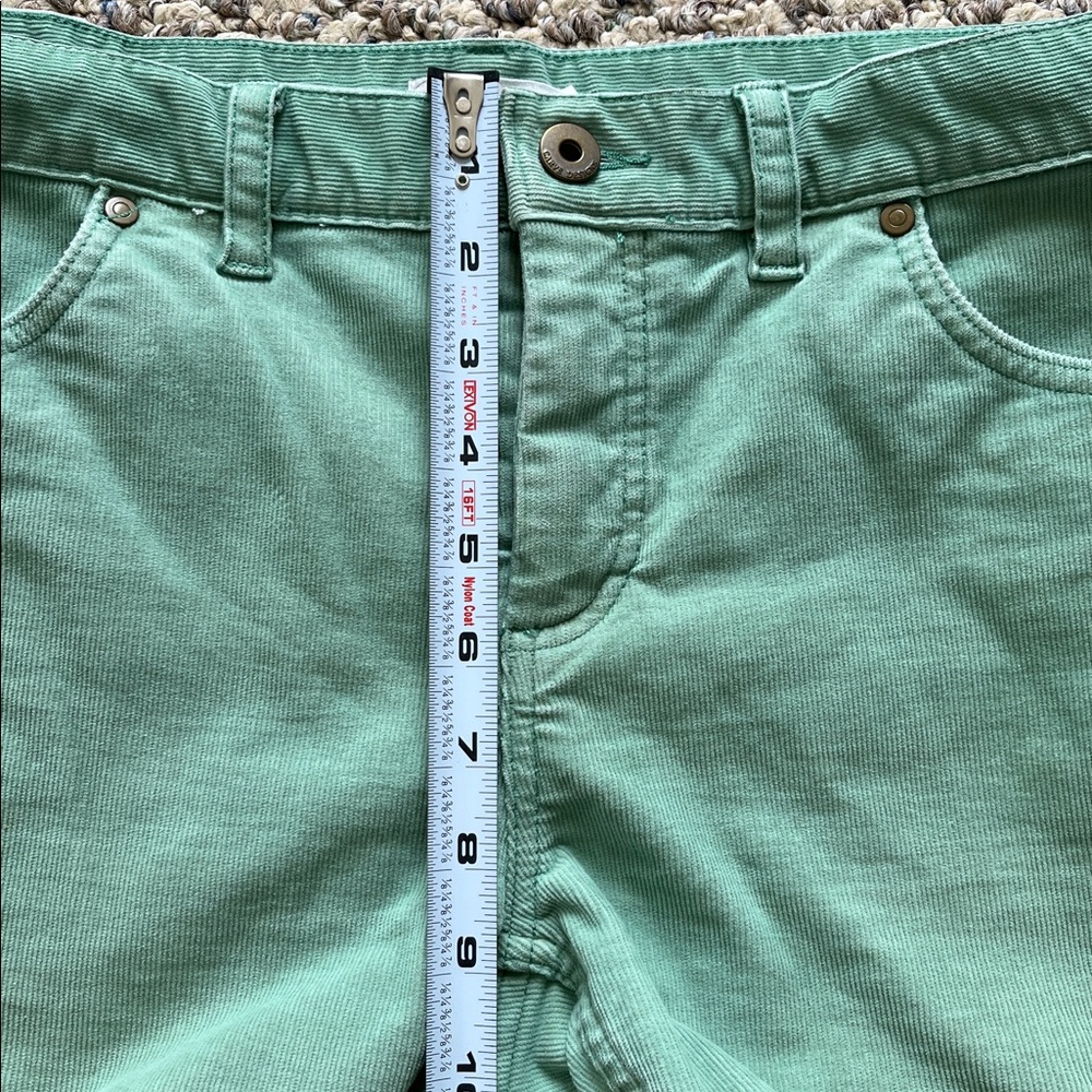 Carve Designs Oahu 4” Green Corduroy Shorts - Sz 8 - Picture 8 of 11